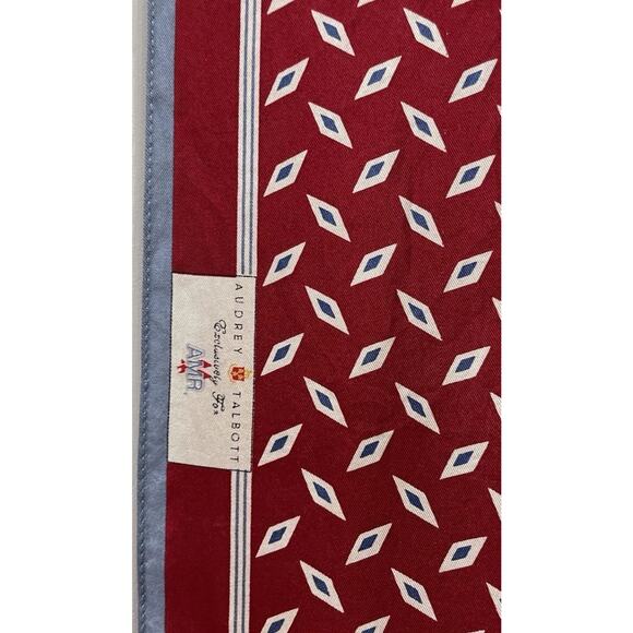 VTG American Airlines Flight Attendant Scarf Audrey Talbott LOT of 2 Workwear - Picture 8 of 11